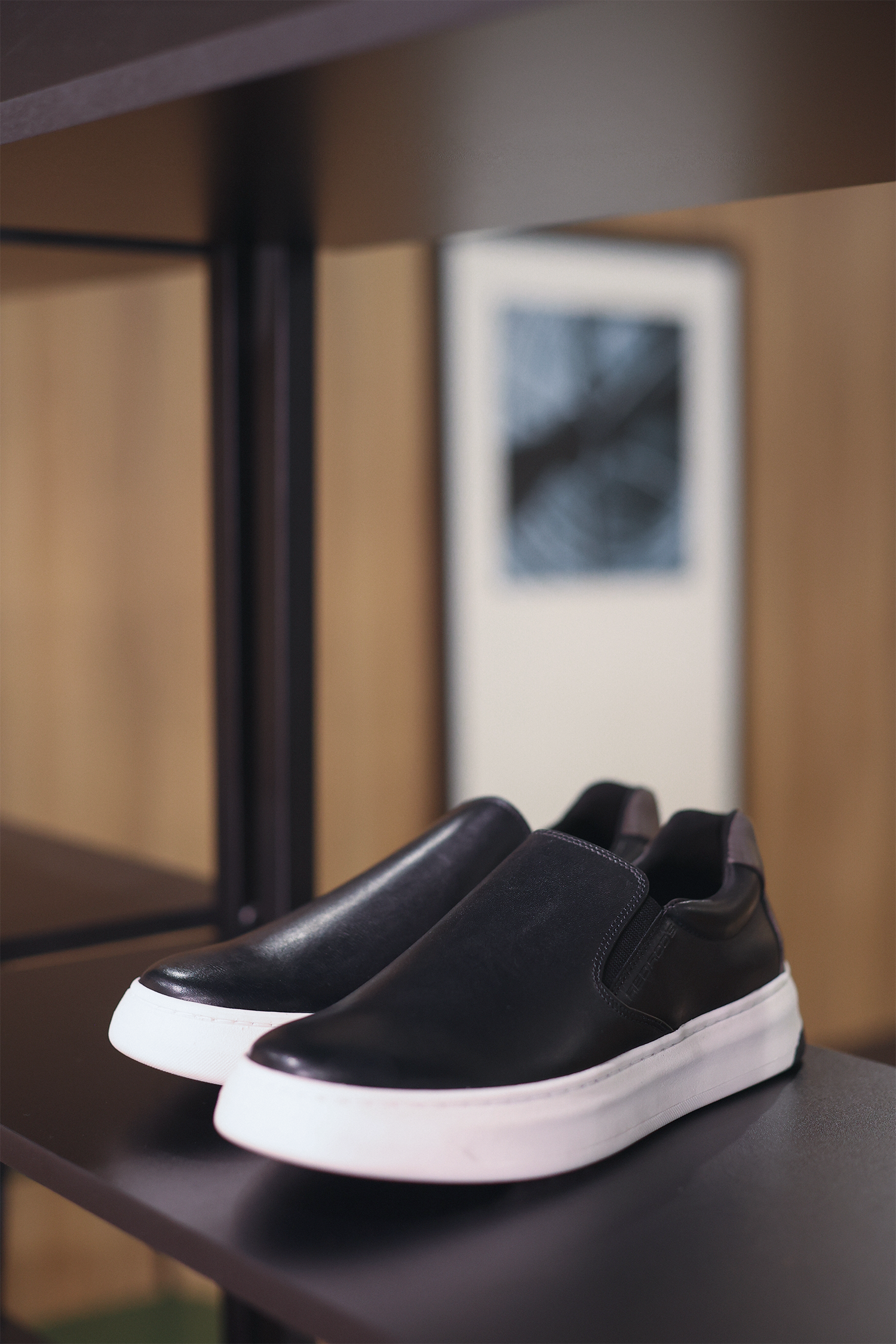 Tênis Slip On Couro Targa Preto