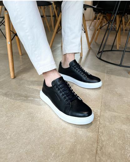 Tênis de Couro Preto VT01 365