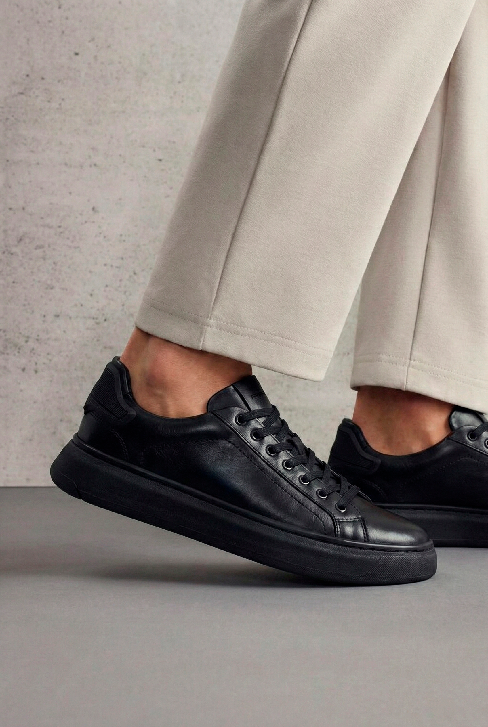 Tênis Couro Panamera All Black