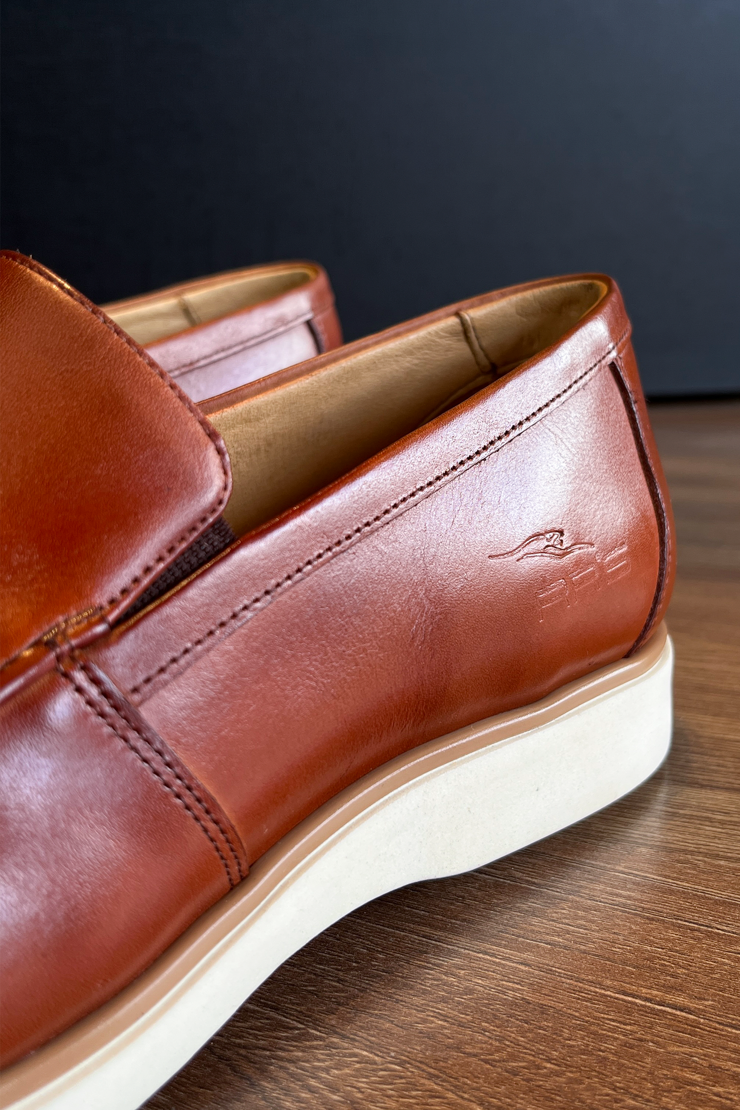 Mocassim Velt Caramelo